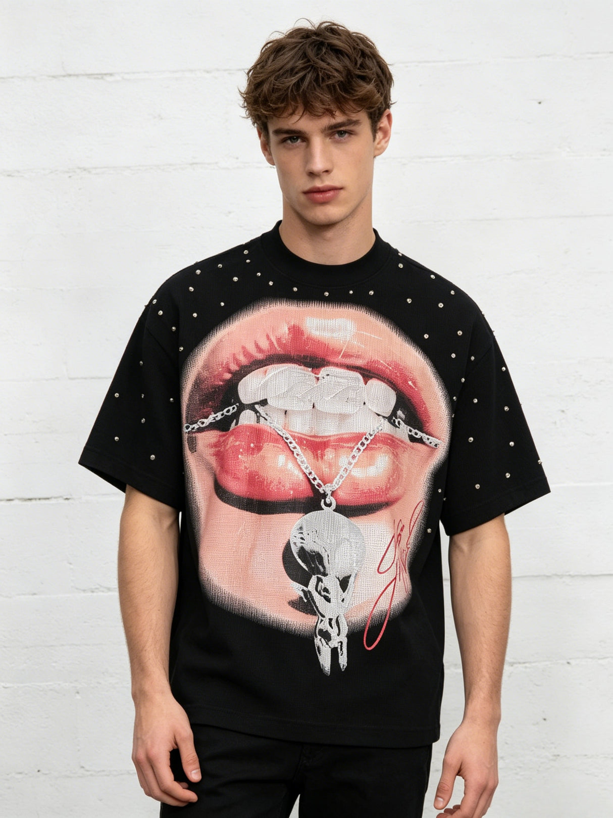 Hot Girls Big Mouth Studs T-shirt