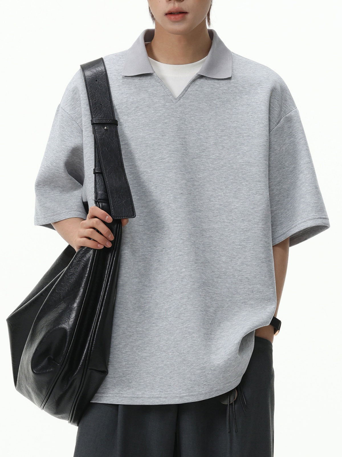 V-neck Short Sleeves T-shirts