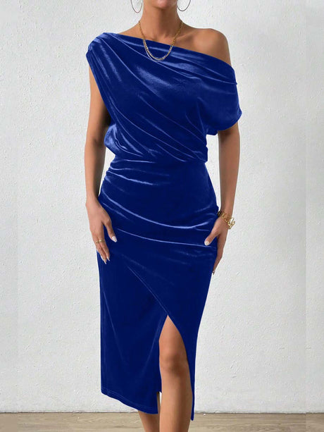 Velvet Sloping Shoulders Pleated Midi Dresses