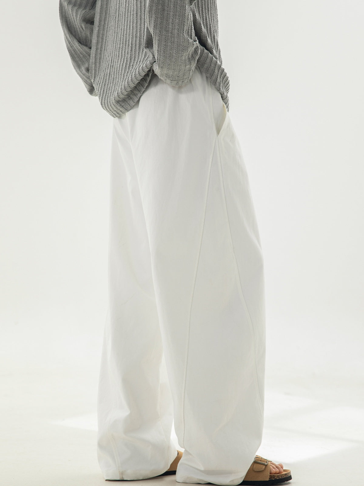 Segmentation Gathering Loose-fit Straight-fit Pants