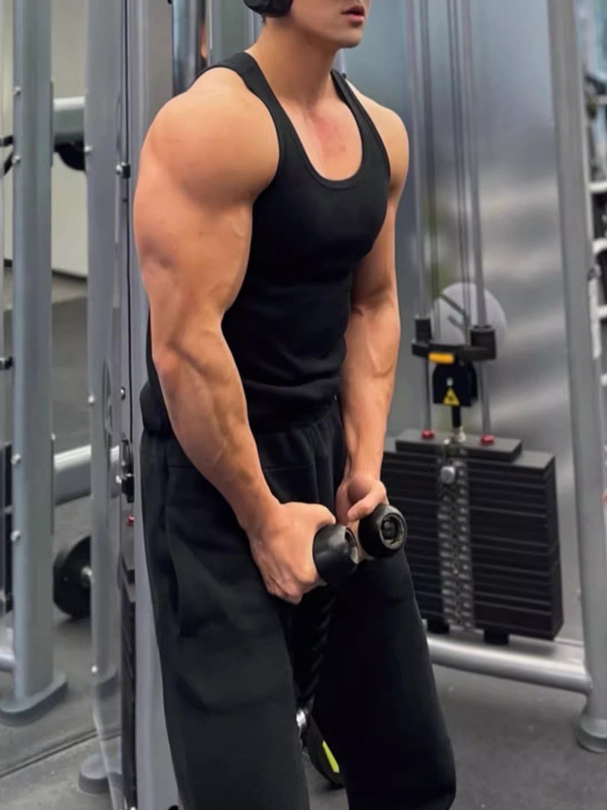 Lightweight Sports Fitness Stretch Slim-fit Moisture-wicking Breathable Tank Tops