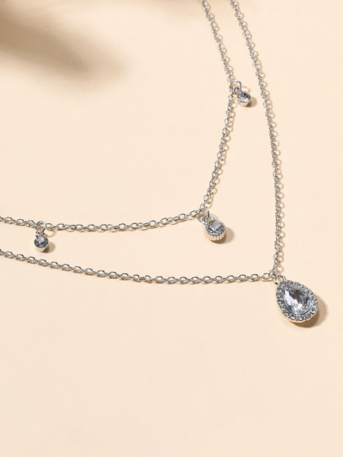 Gold-plated Teardrop Pendant Necklace