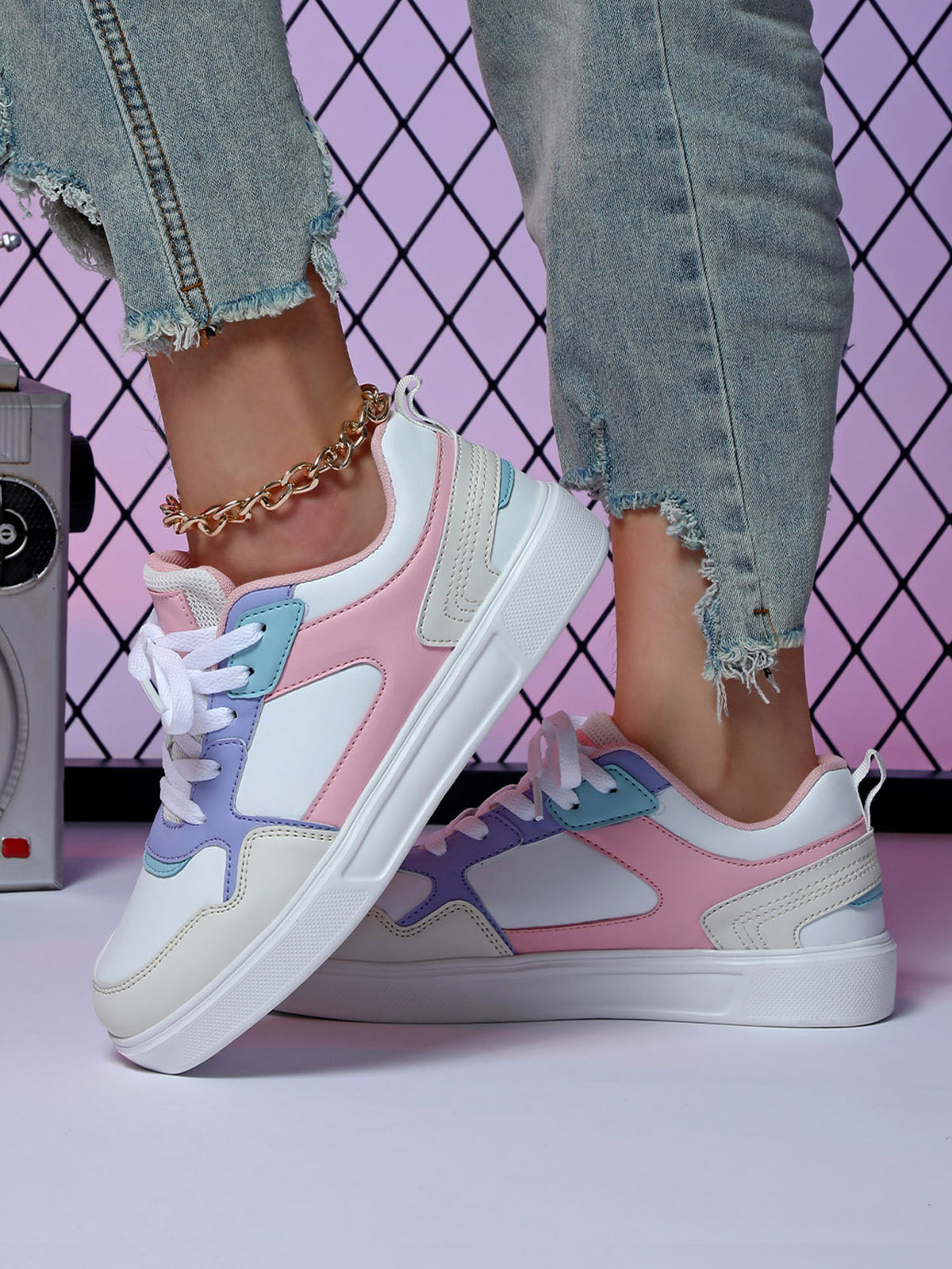 Color-blocked Women's Sneakers