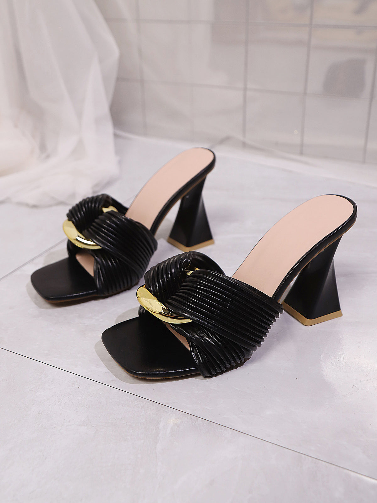 Twisted Chunky Heel Metal Buckle Sexy Sandals