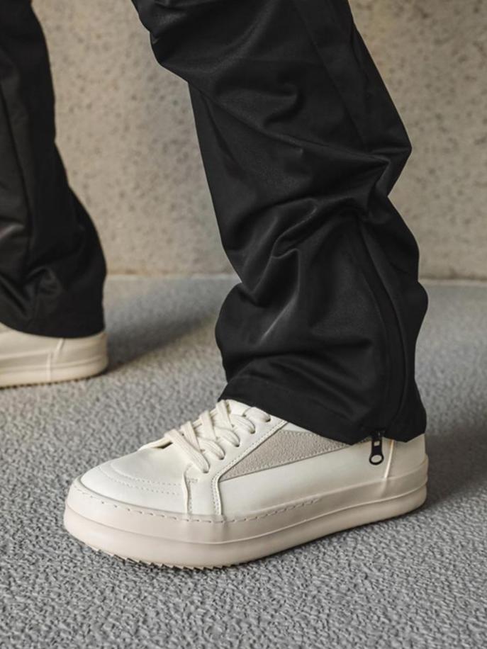 Color-blocked Casual Sneakers
