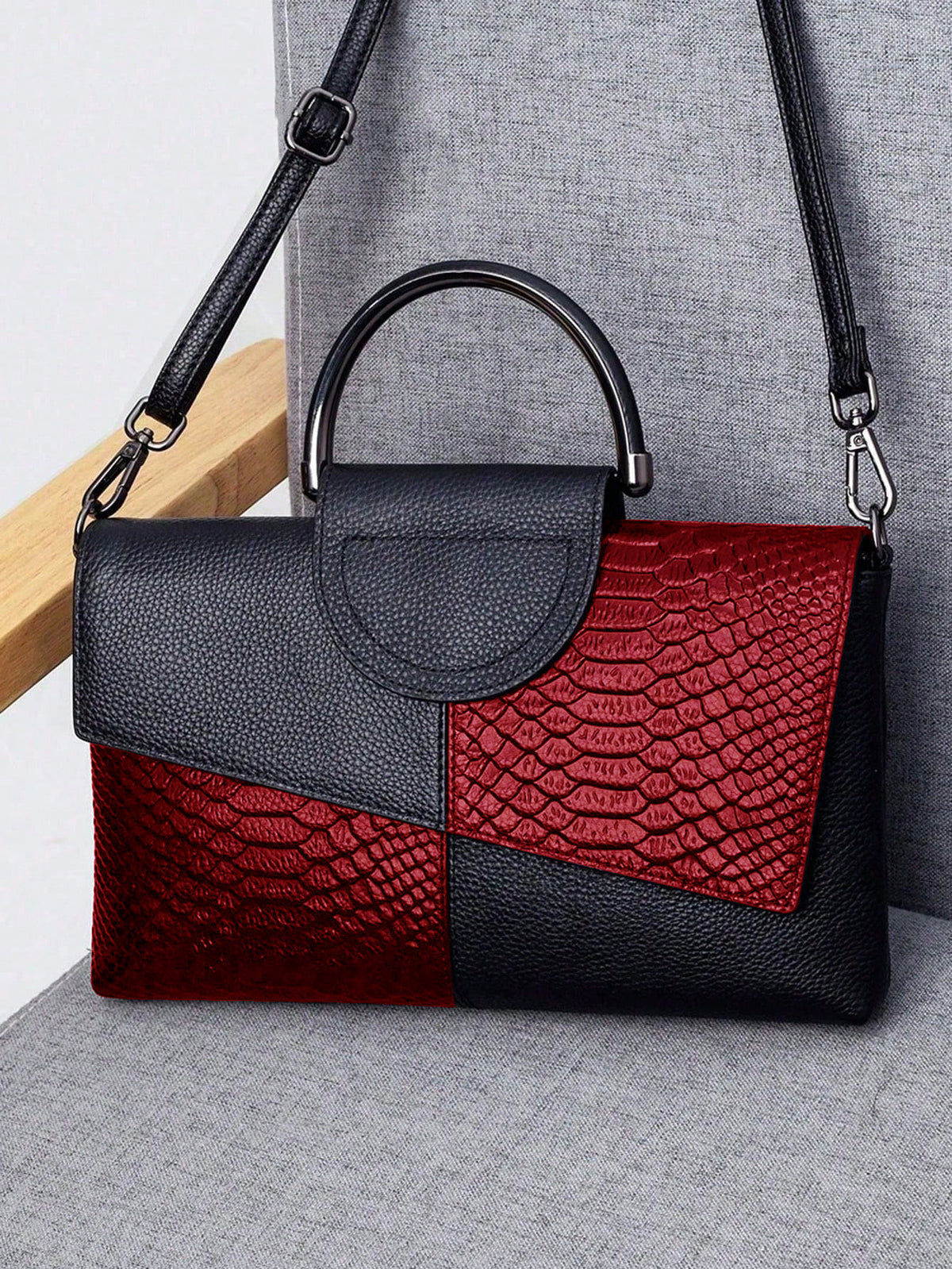 Snake-print Color-block Clutch/crossbody Bag