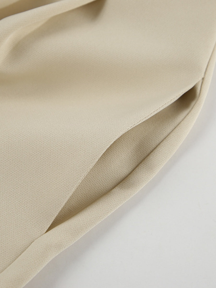 Wide-leg pleated trousers