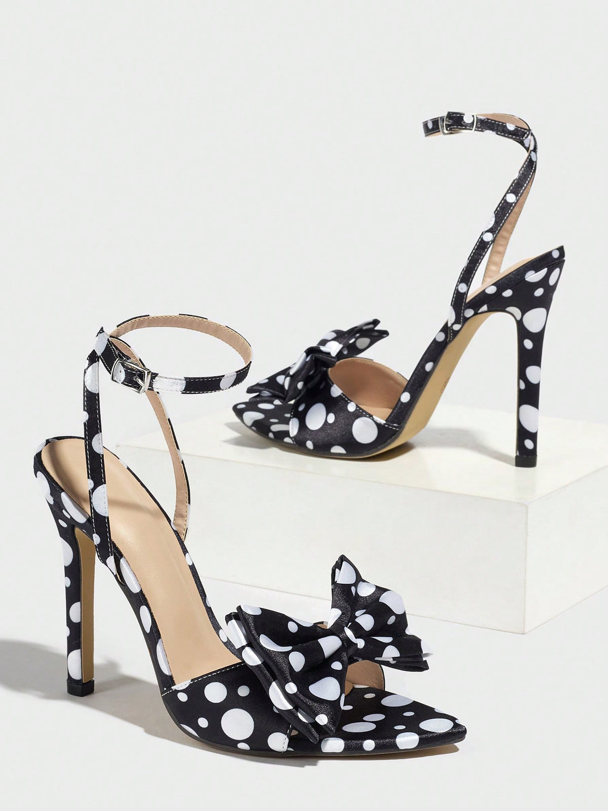 Sweet Color-blocked Polka Dot Bow High-heeled Sandals