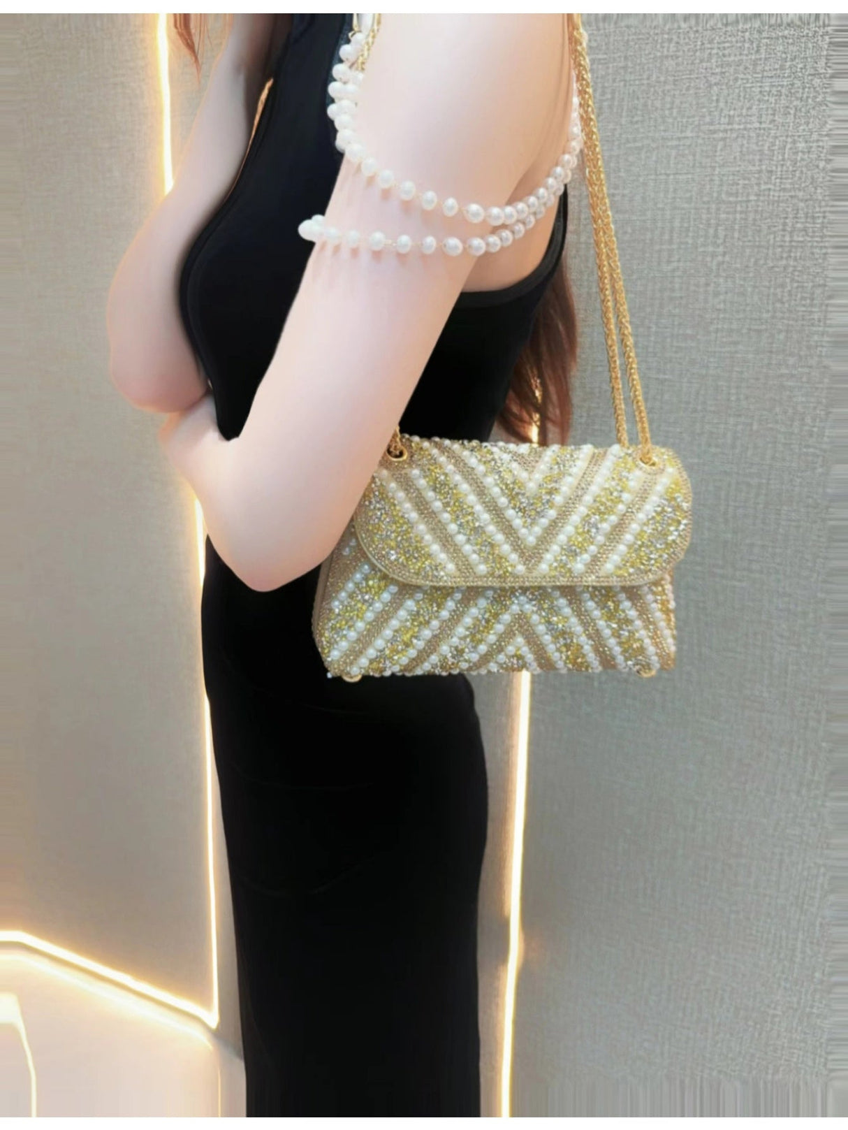 Liber Four Seasons ACC Diamond Pearl Underarm Bag