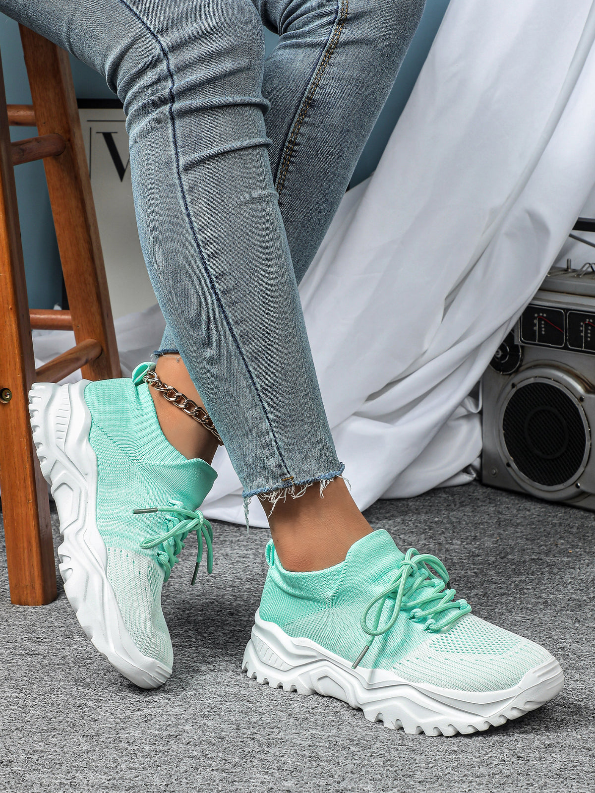 Color-blocked Unisex Casual Sneakers