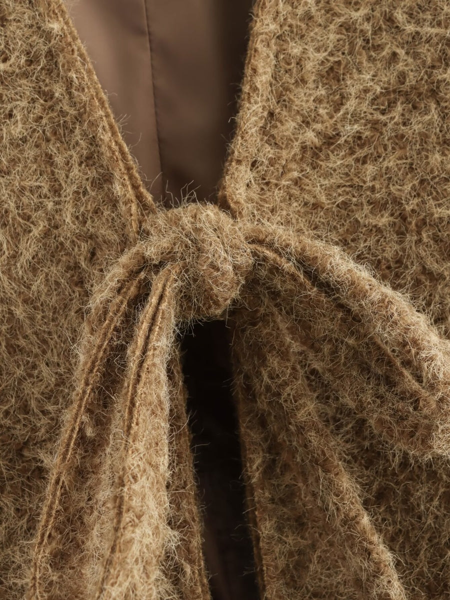 Loose V-neck tie knit cardigan