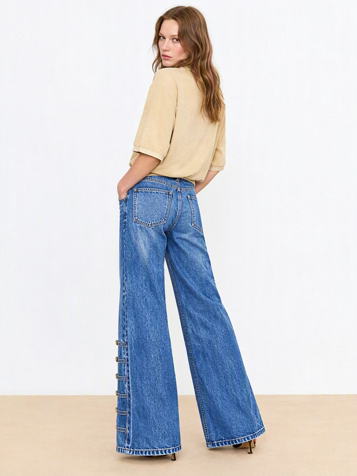High-waisted Wide-leg Jeans