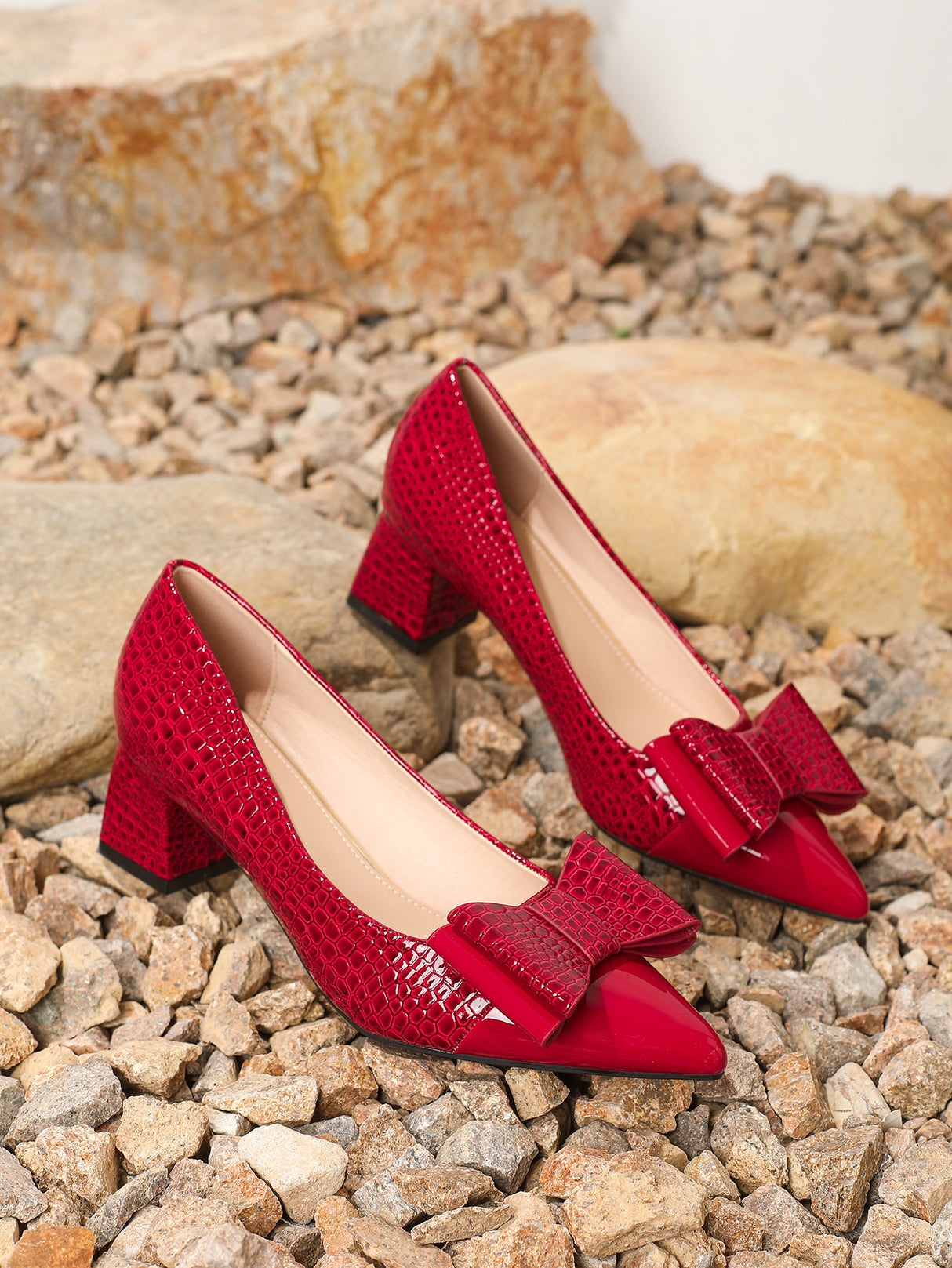 Bow-tie Pointed-toe Embossed Patchwork High Heels
