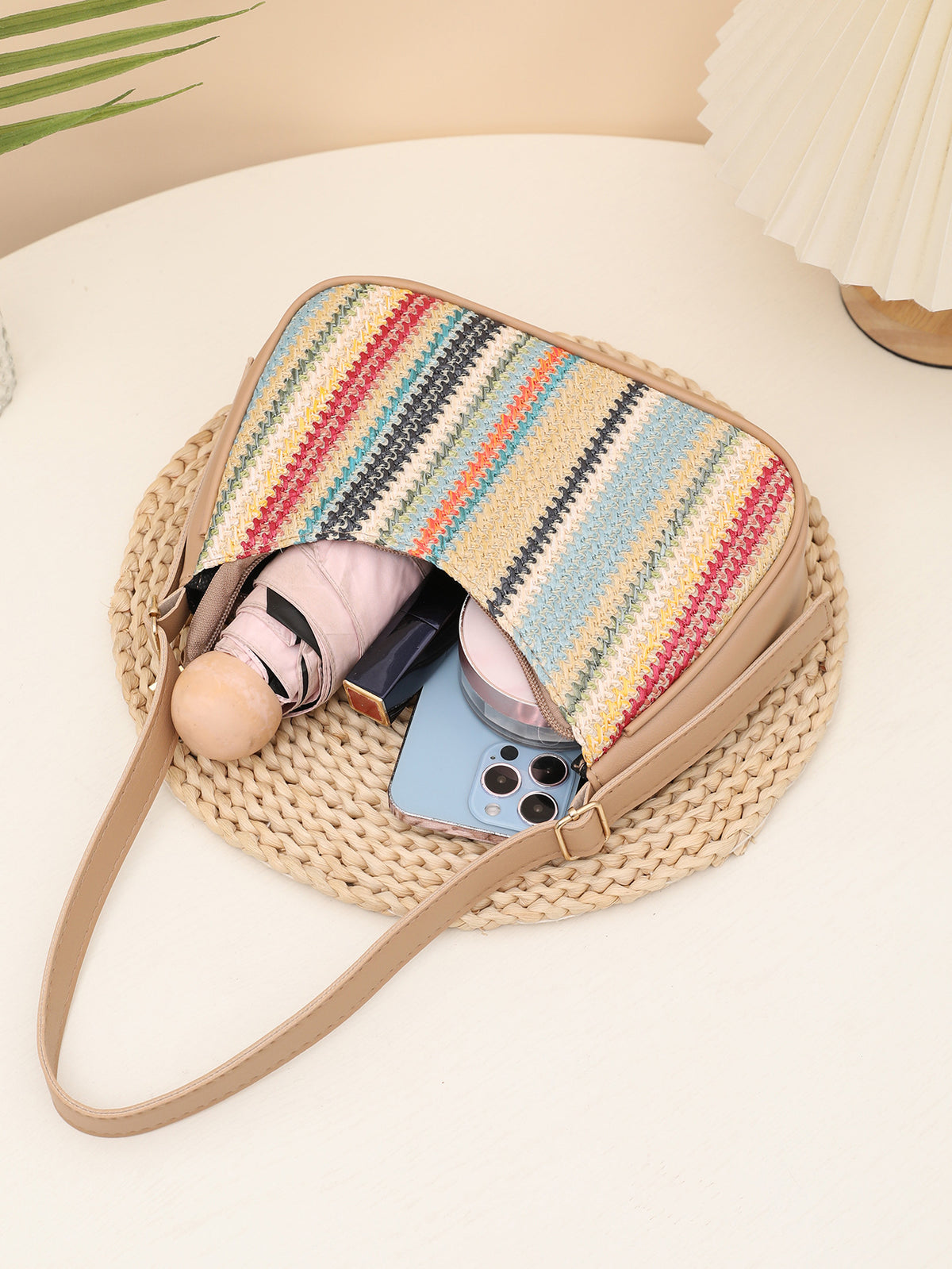 Colorful Straw Shoulder Bag For Vacation