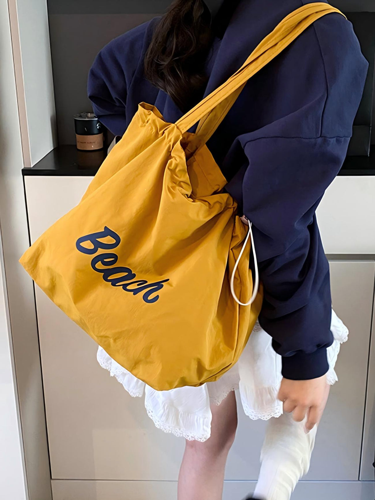 Letter Print Large Capacity Lightweight Drawstring Shoulder Bag