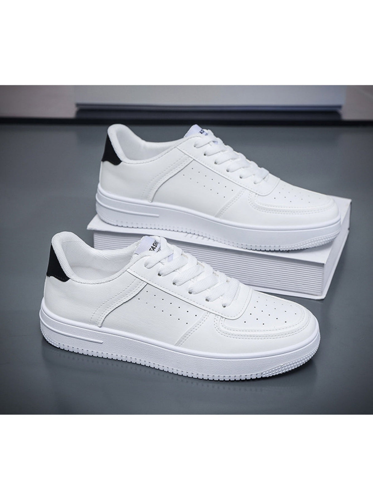 Liber All-season Men's Casual Sneakers