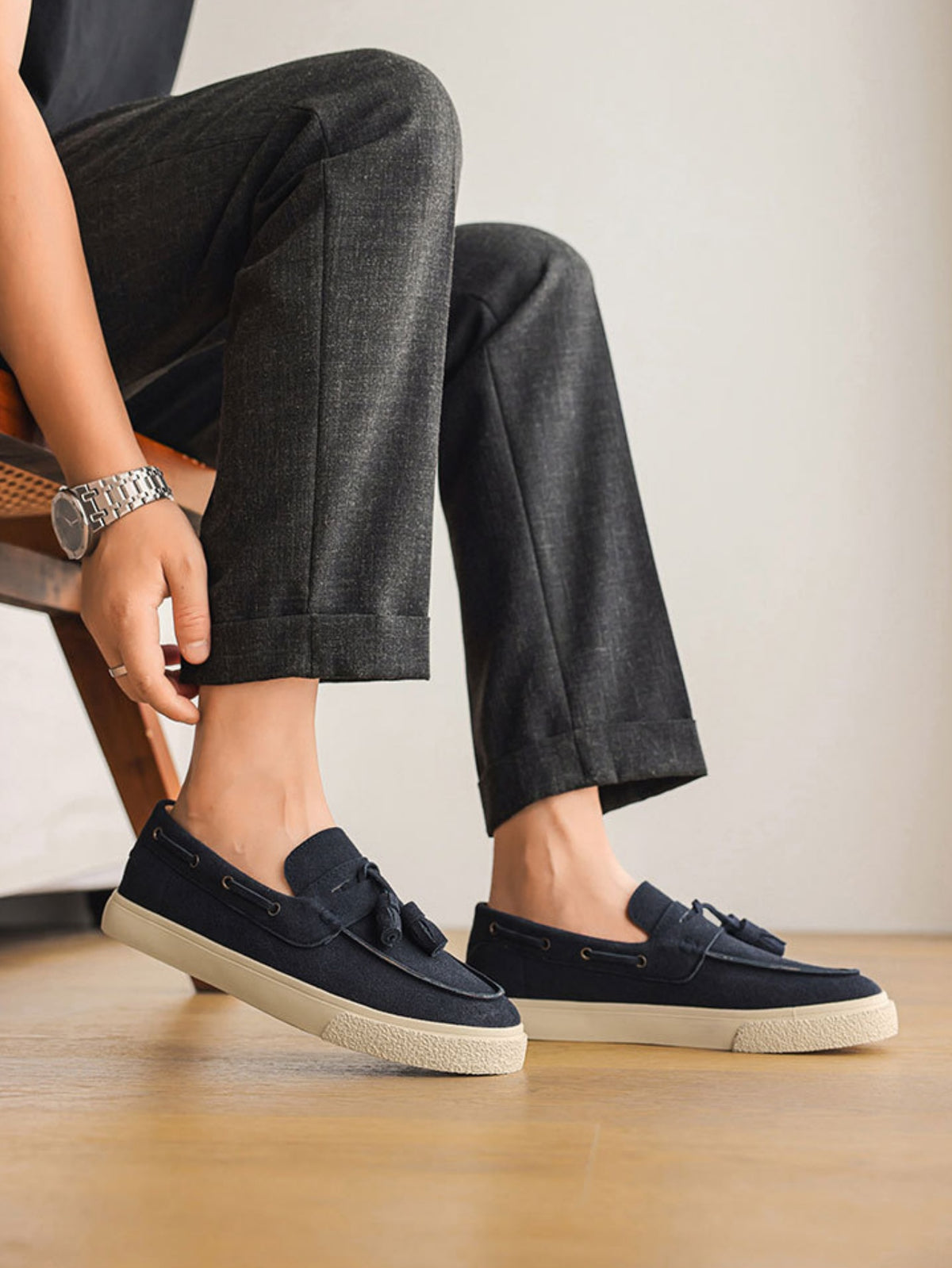 Color-blocked Tassel Slip-on Loafers