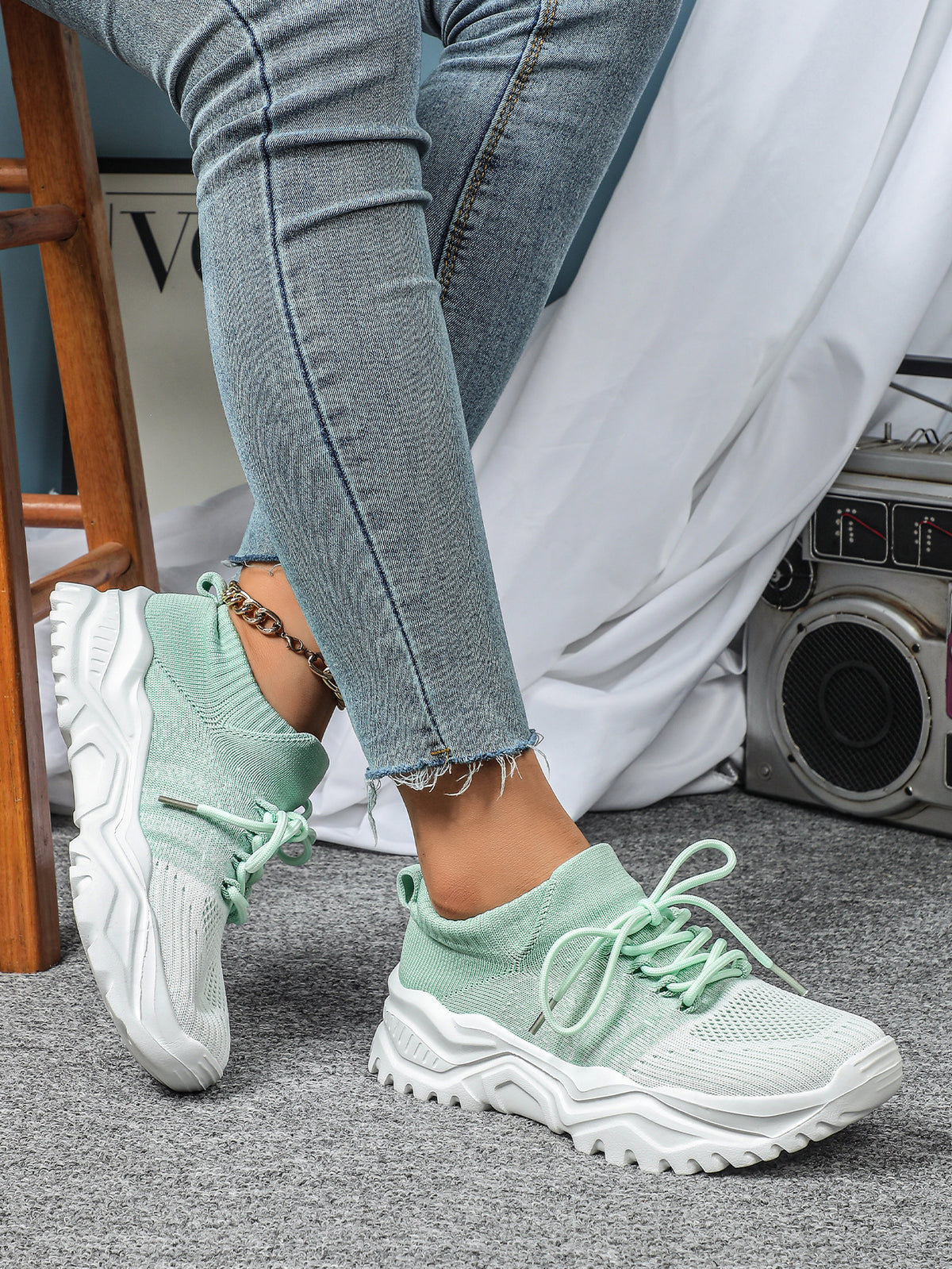 Color-blocked Unisex Casual Sneakers
