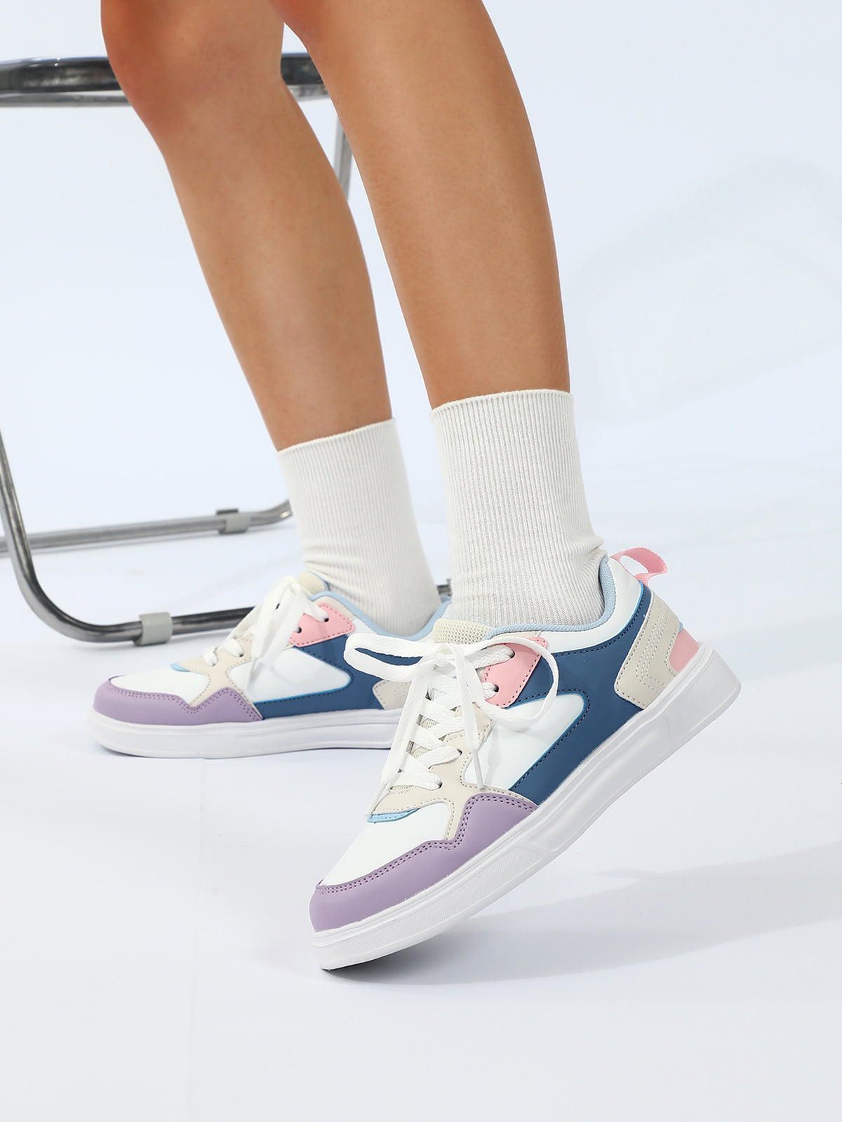 Color-blocked Women's Sneakers
