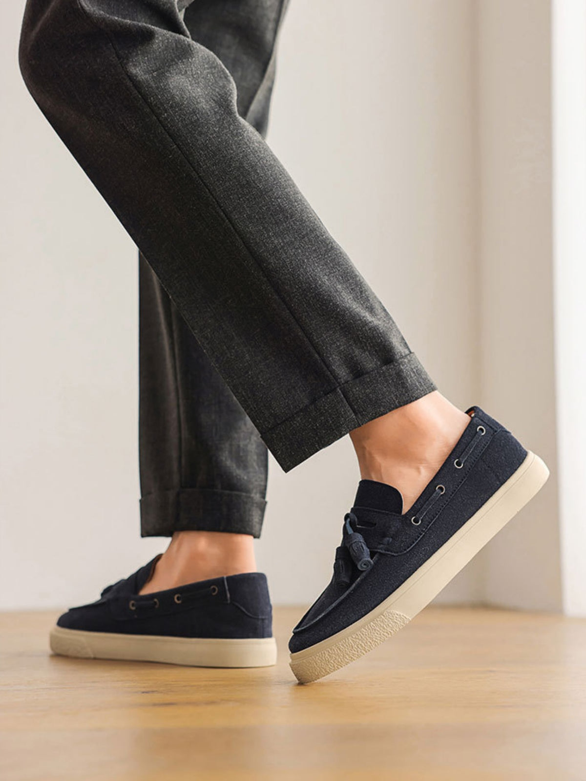 Color-blocked Tassel Slip-on Loafers