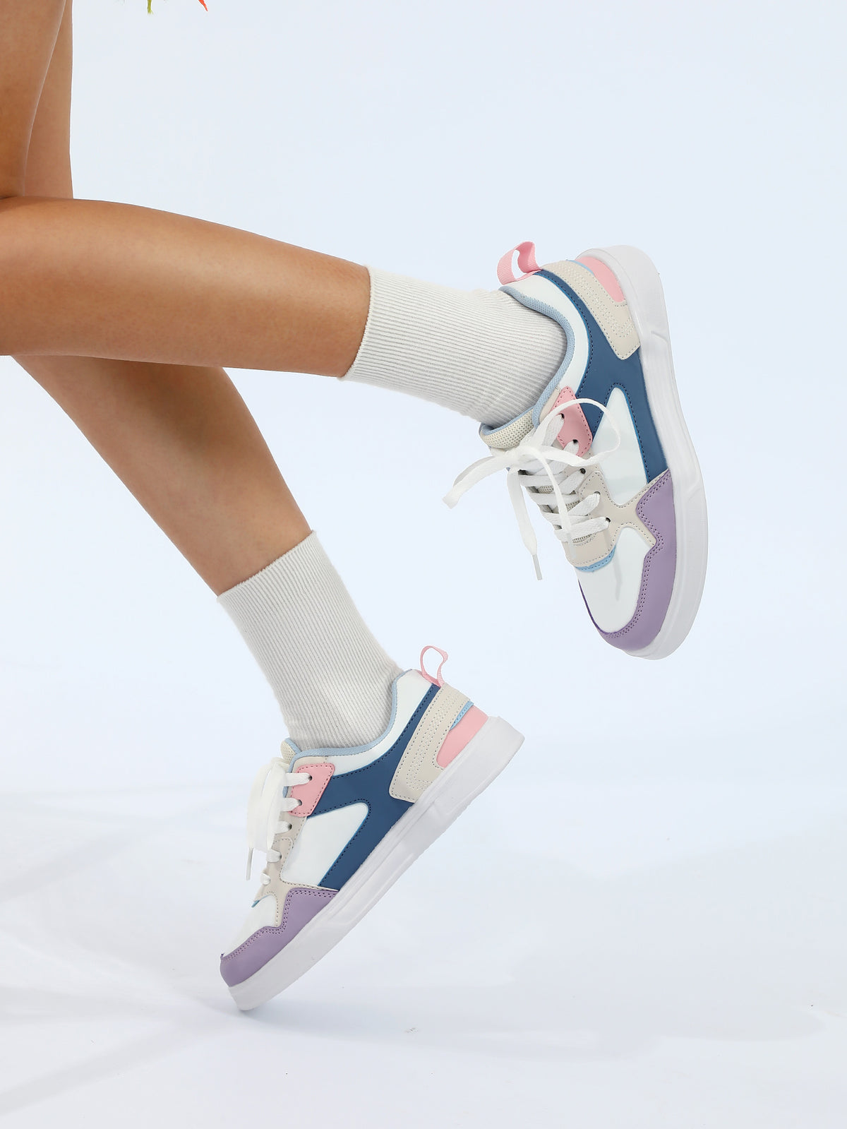 Color-blocked Women's Sneakers