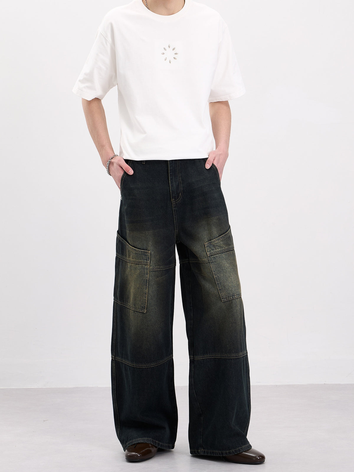 Distressed Washed Big Pocket Wide-leg Straight-fit Jeans