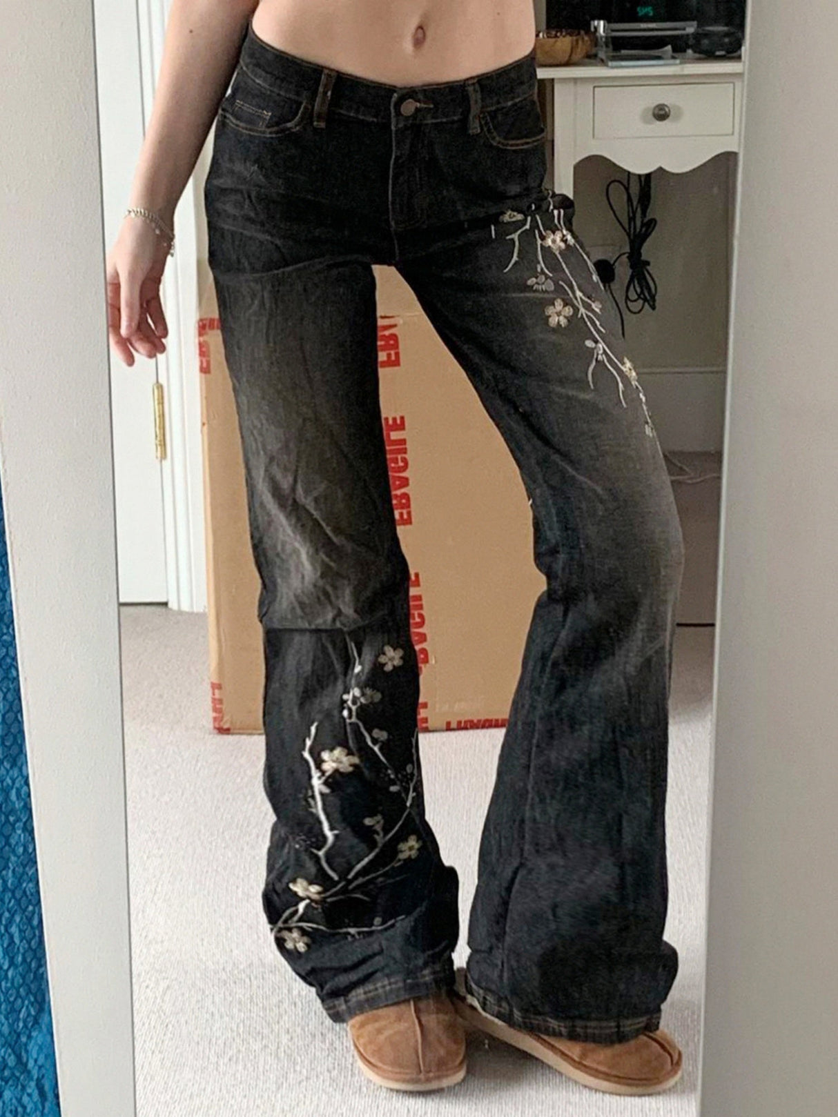 Floral Embroidery Retro Bell-bottoms Jeans