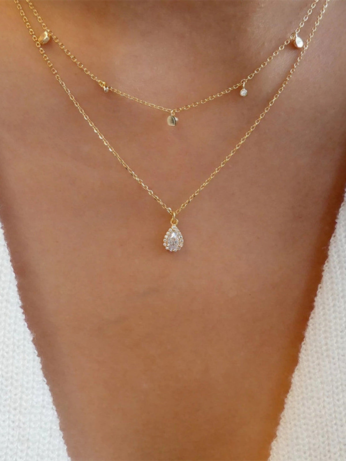 Gold-plated Teardrop Pendant Necklace