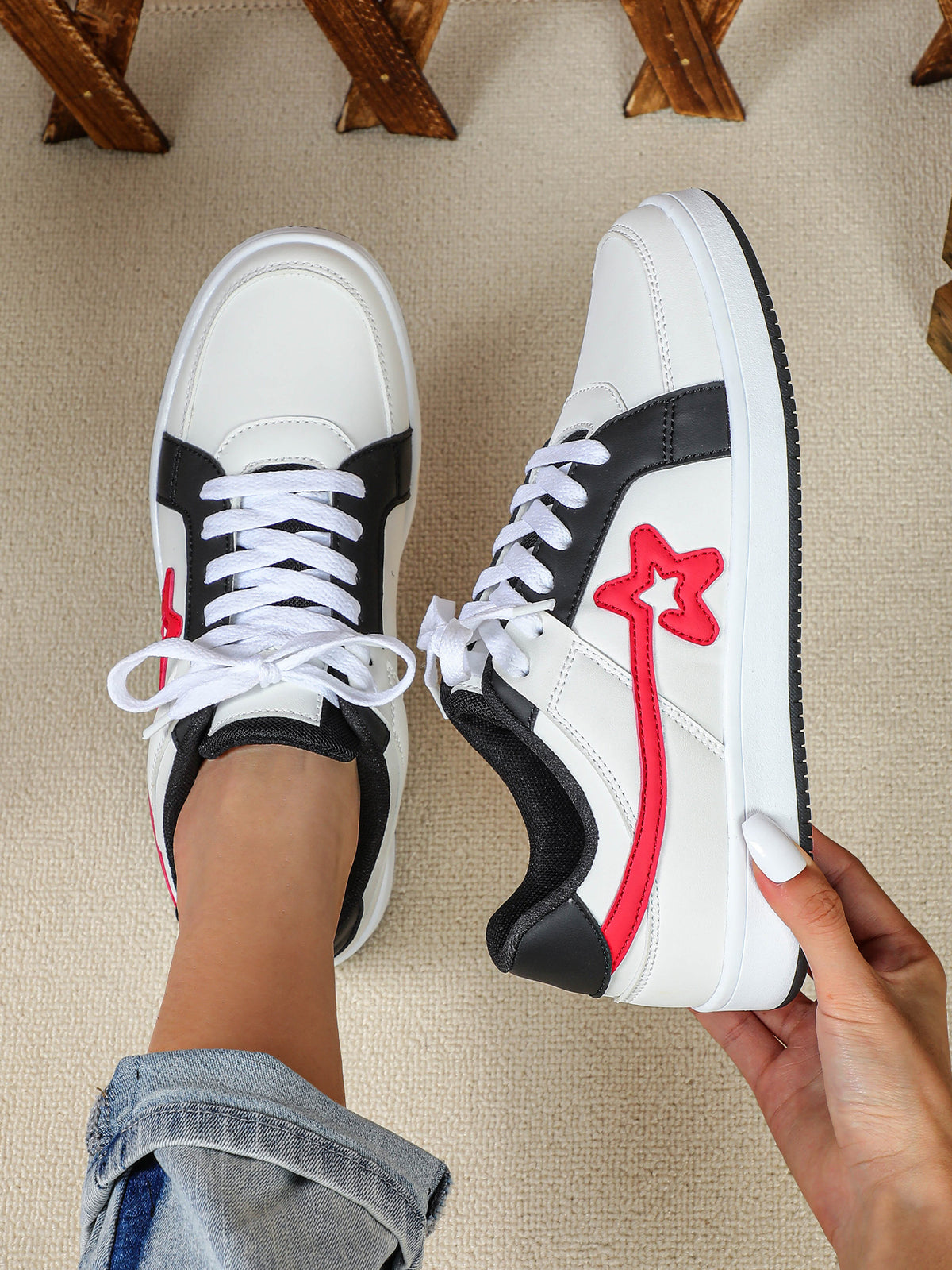 Color-blocked Unisex Casual Sneakers