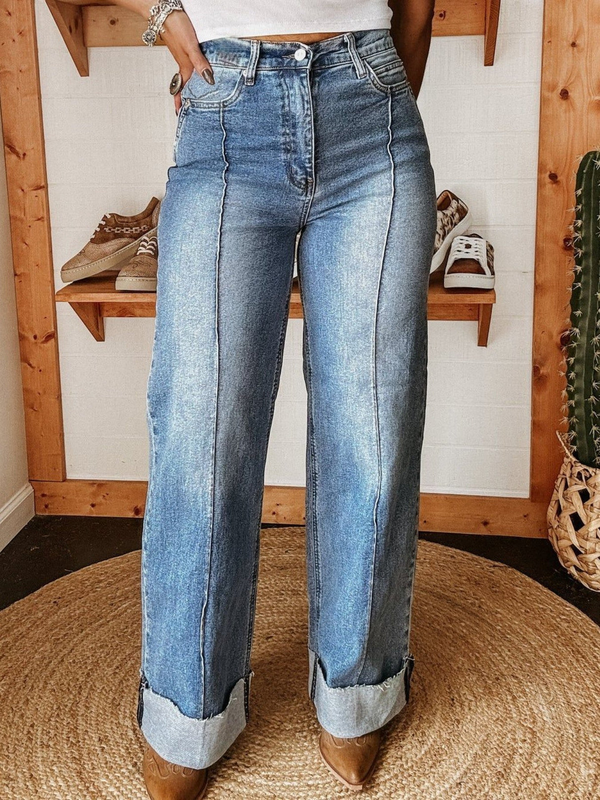 Stretch Mid-rise Straight-leg Distressed Jeans