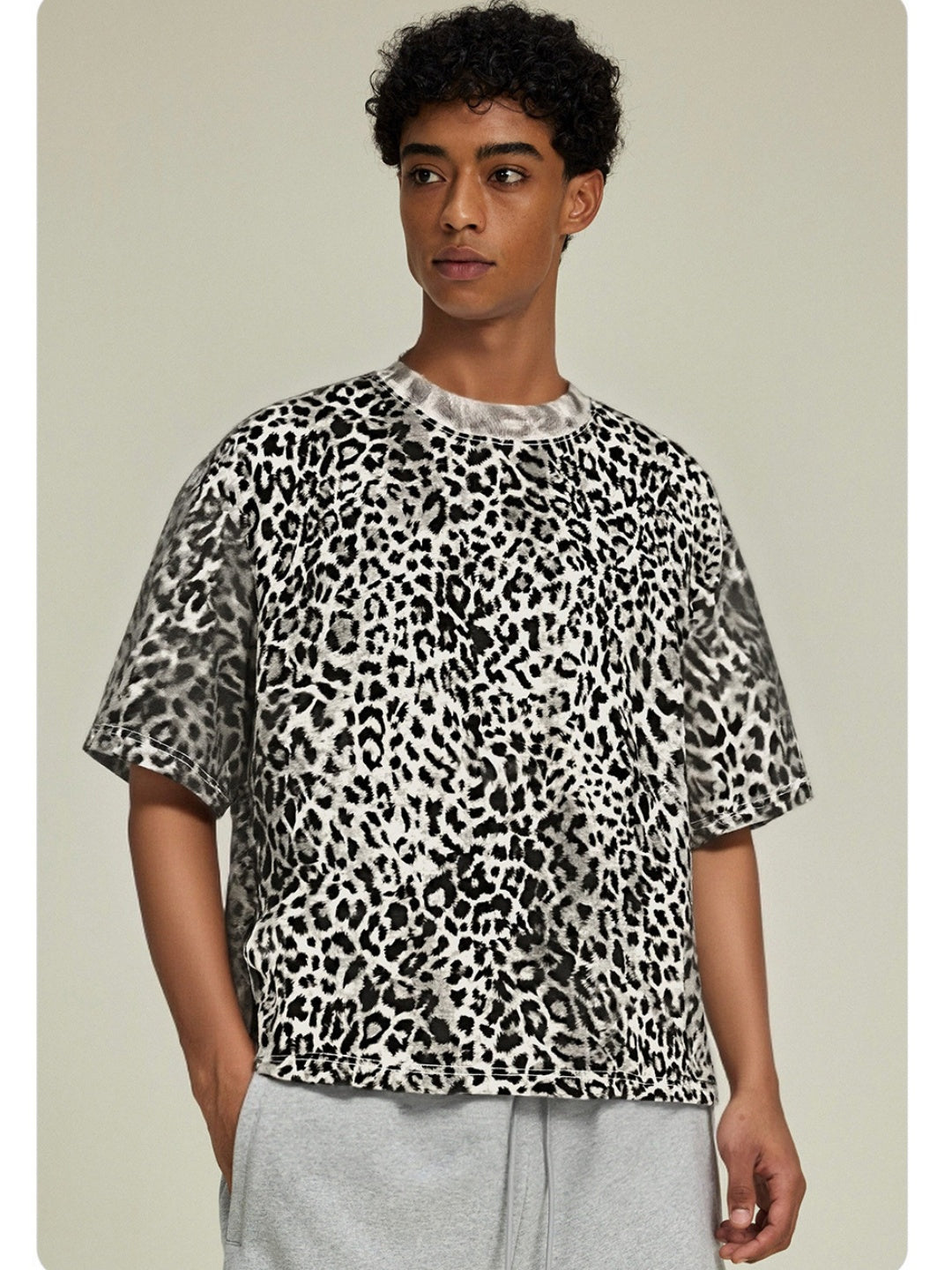 Loose-fit Cropped Leopard Print Printed T-shirt