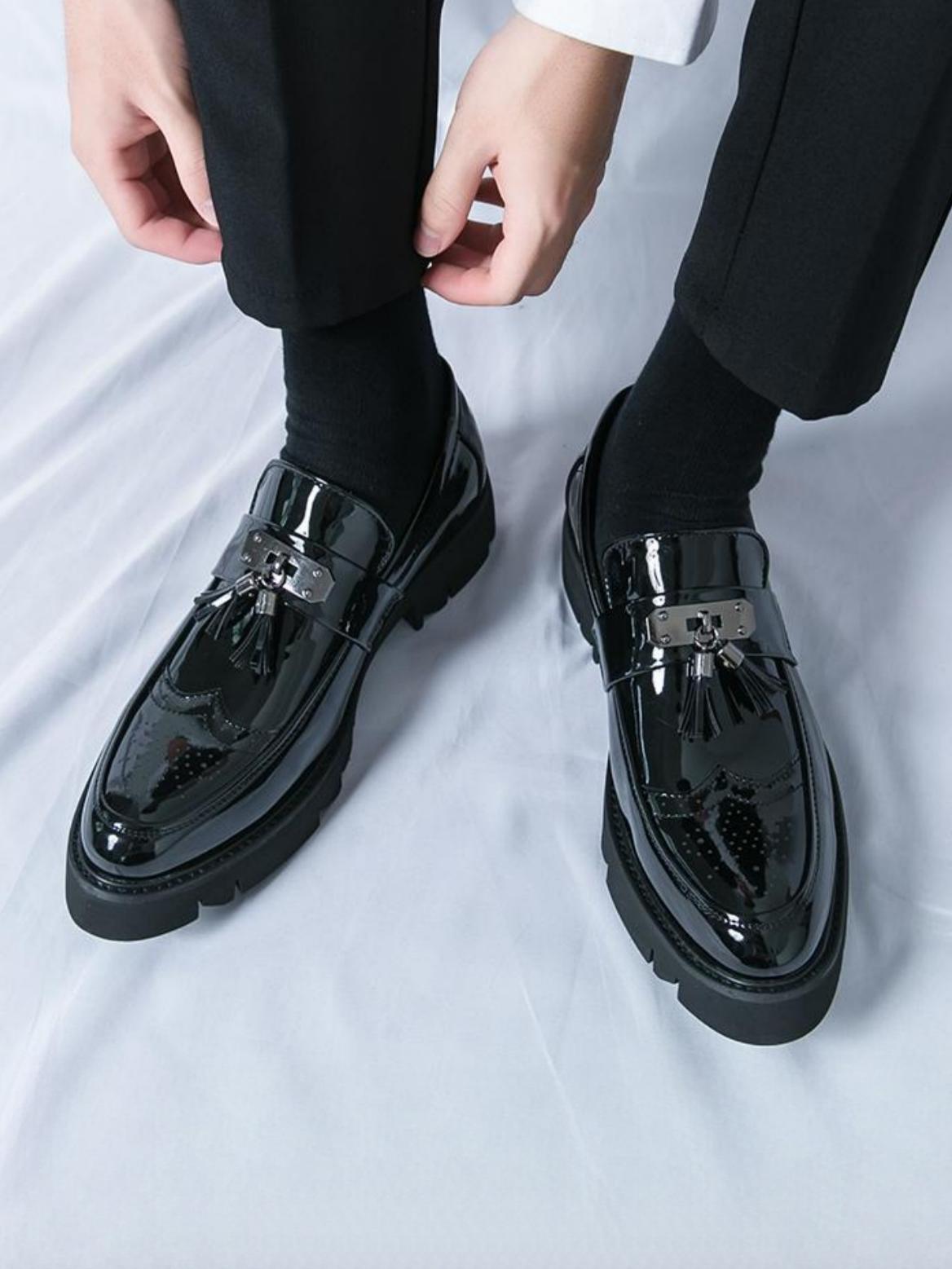 Tassel Metal Buckle Platform Slip-on Loafers