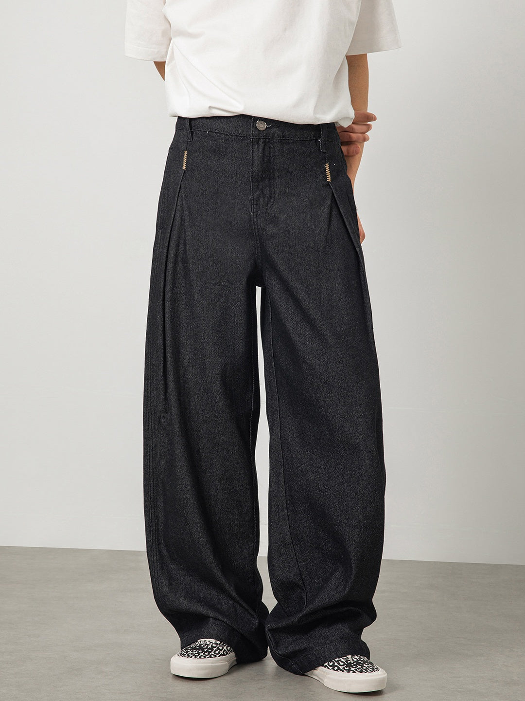 Retro Black Embroidery Straight-fit Loose-fit Jeans