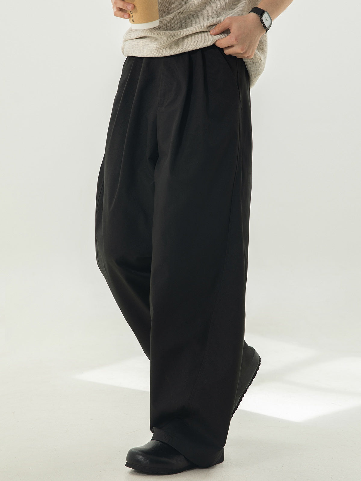Segmentation Gathering Loose-fit Straight-fit Pants