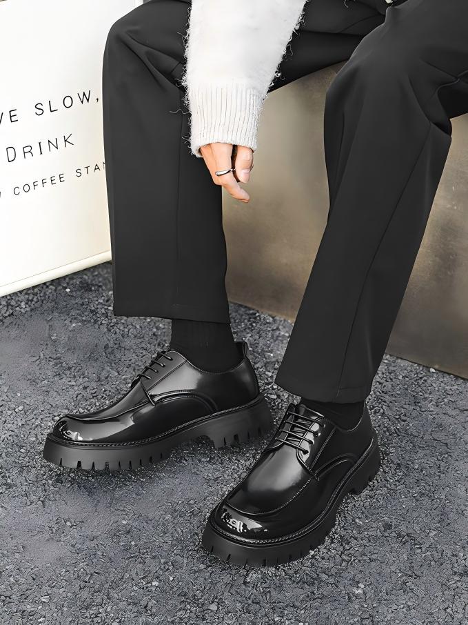 Distressed Thick-soled Lace-up Leather Shoes