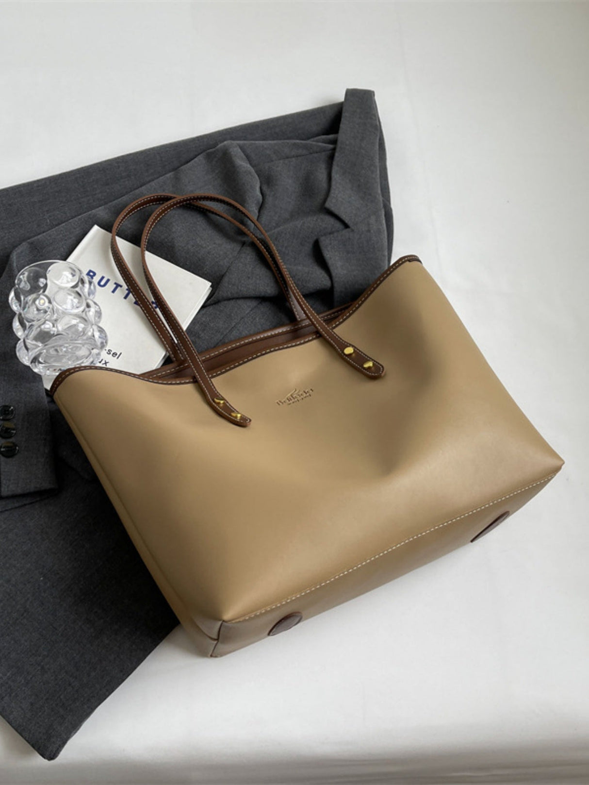 Large Capacity Tote Bag