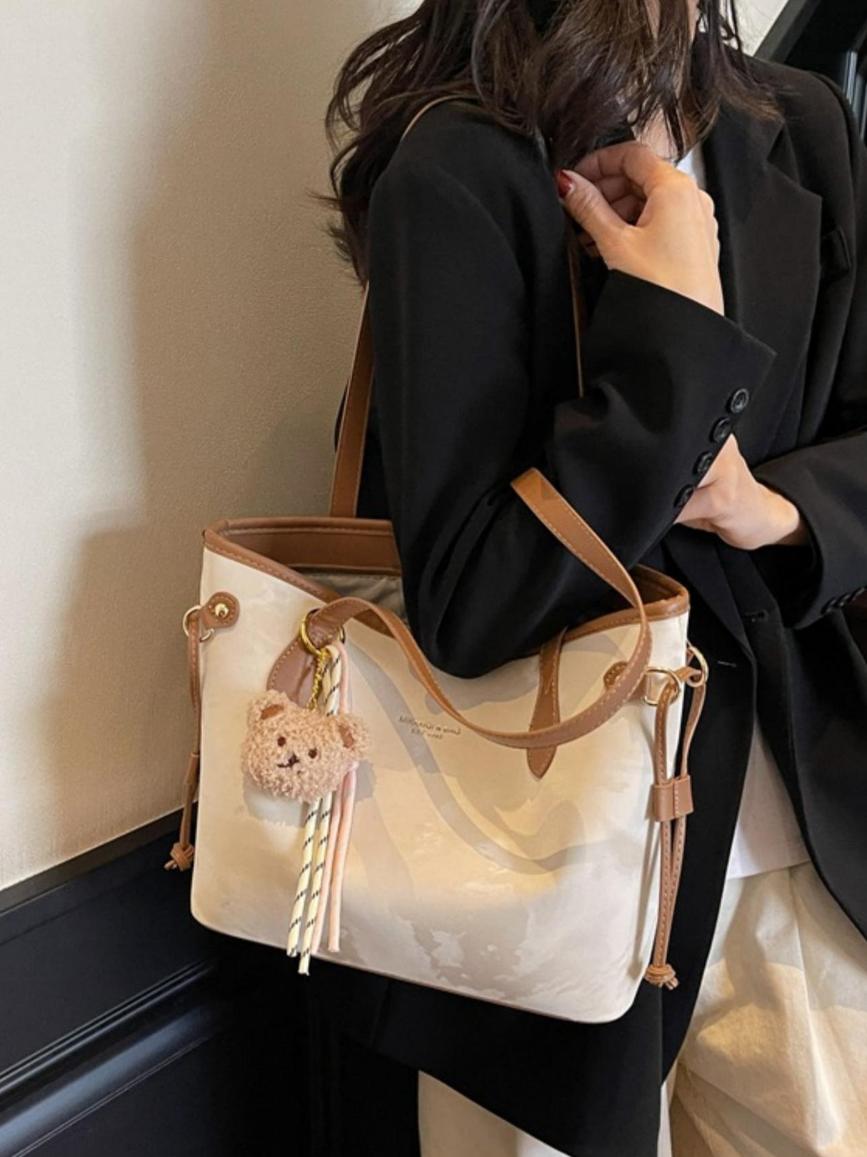 Large Capacity Stylish And Fresh Tote Bag