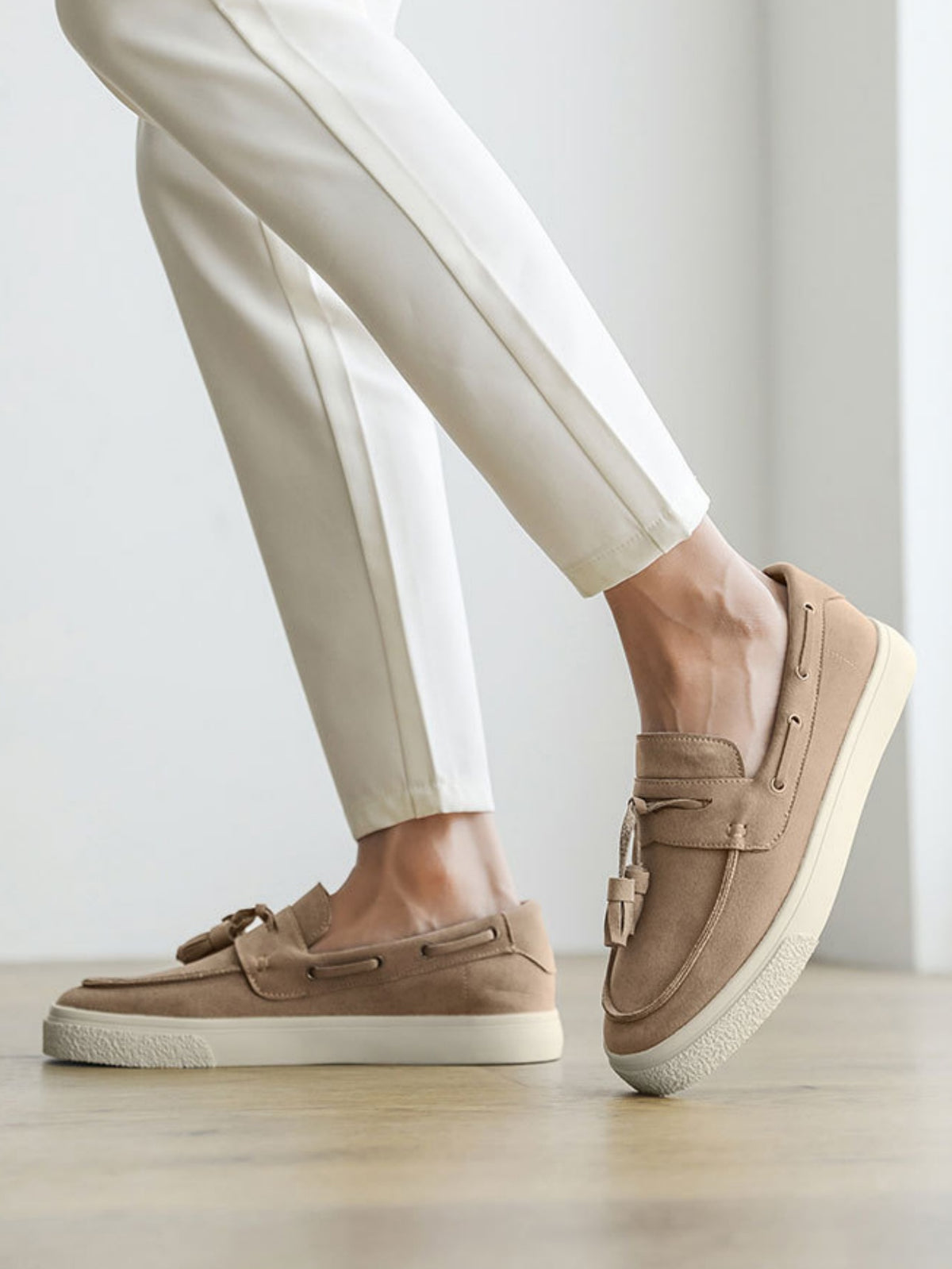Color-blocked Tassel Slip-on Loafers
