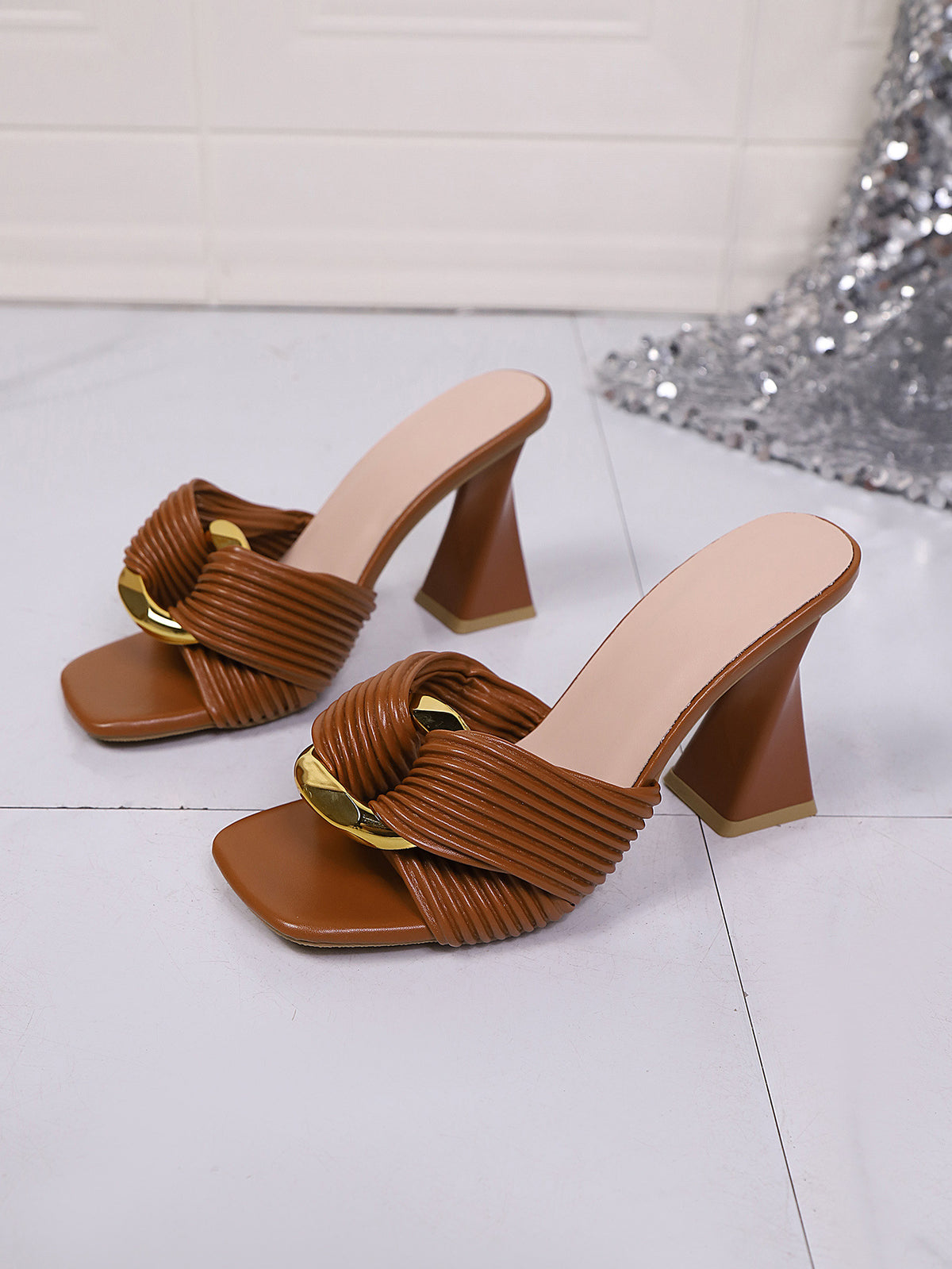 Twisted Chunky Heel Metal Buckle Sexy Sandals
