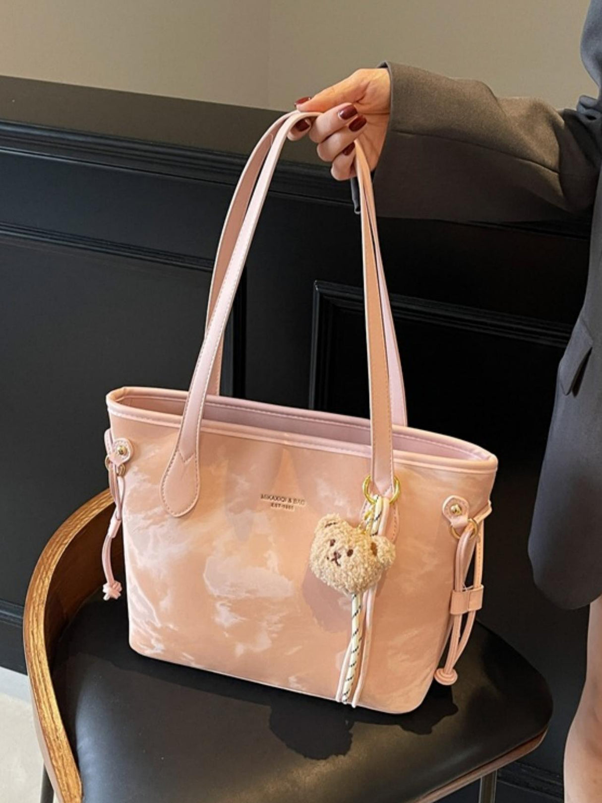 Large Capacity Stylish And Fresh Tote Bag