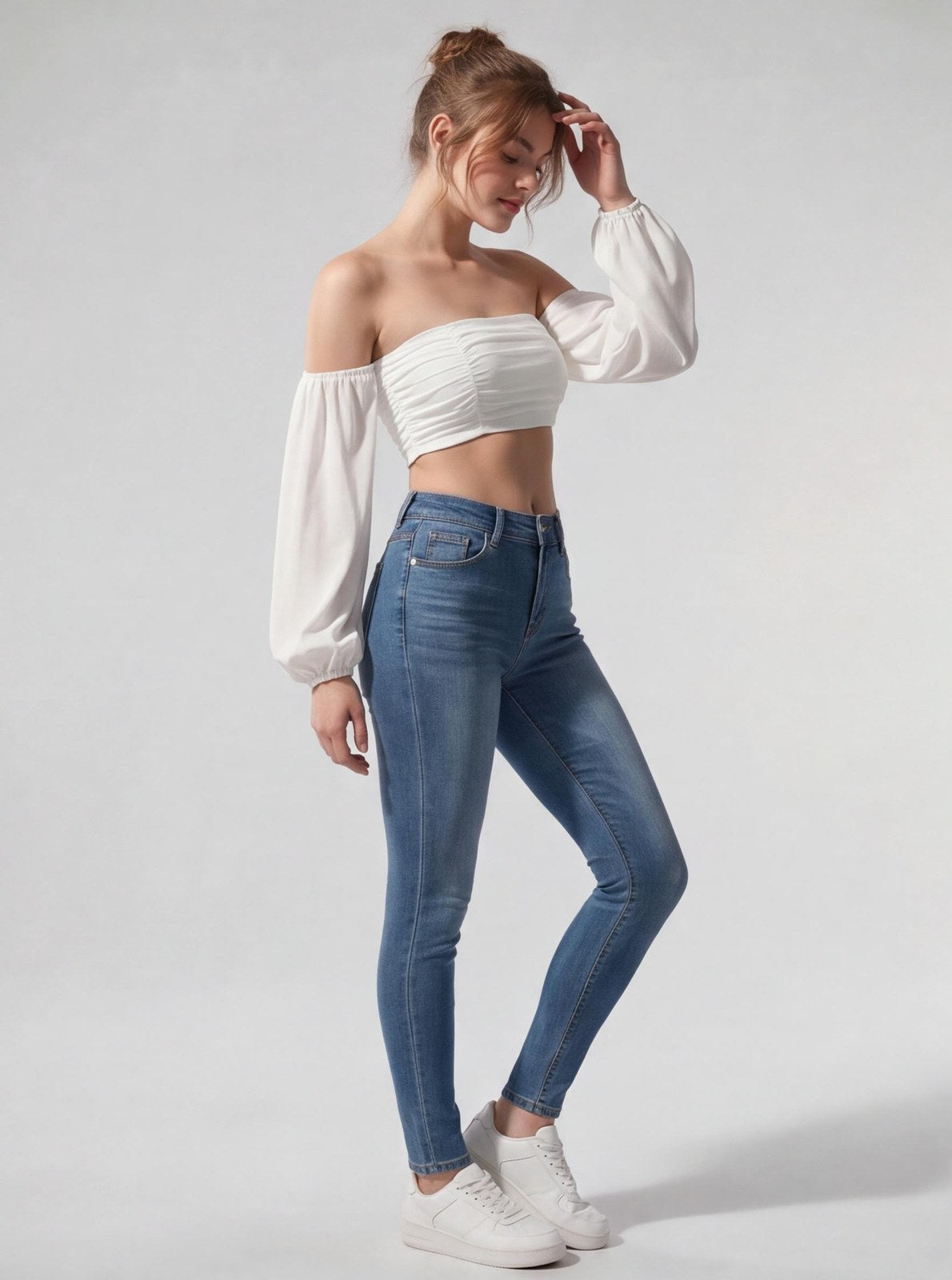 Sexy Skinny Mid-rise Jeans That Accentuate Your Hips