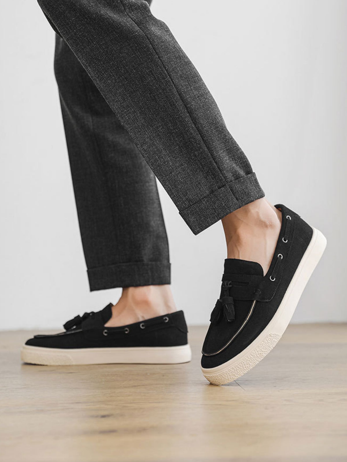Color-blocked Tassel Slip-on Loafers