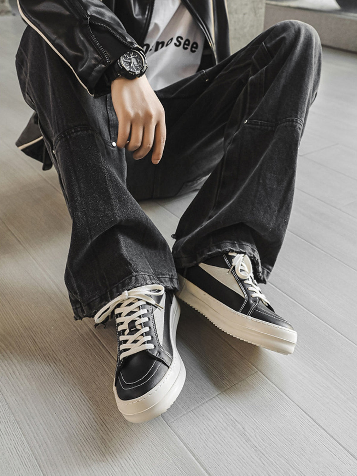 Color-blocked Casual Sneakers