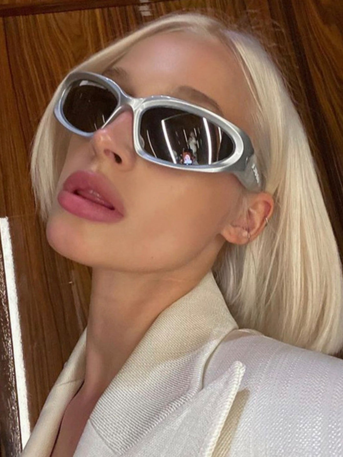 Lunettes de soleil futuristes punk
