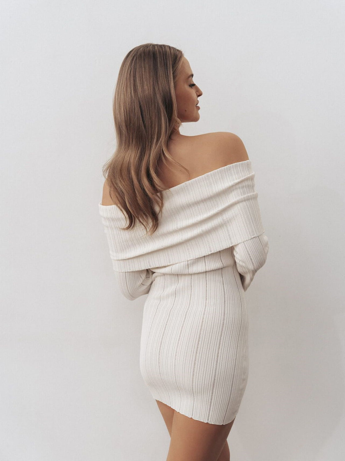 Off-the-shoulder Long-sleeved Sexy Bodycon Short Dress