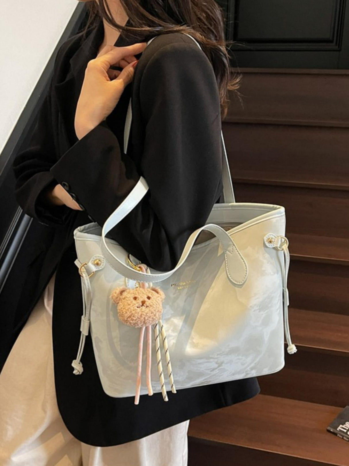 Large Capacity Stylish And Fresh Tote Bag