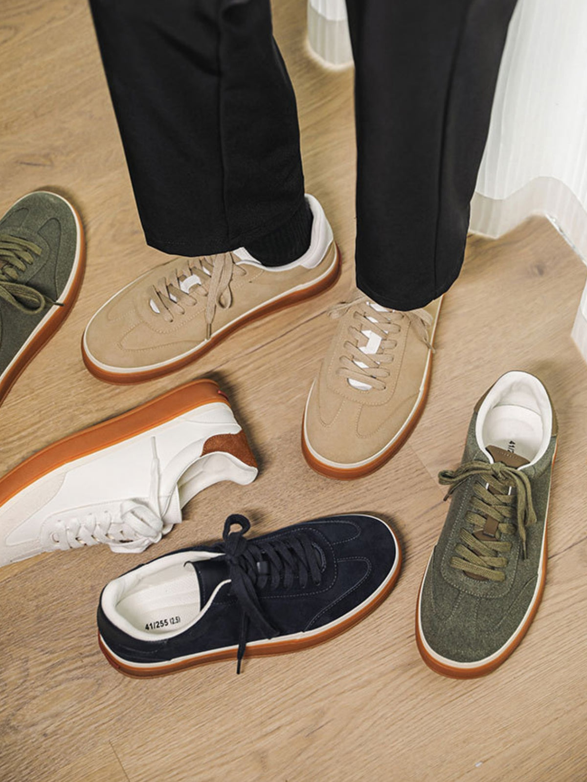 Color-blocked Casual Sneakers