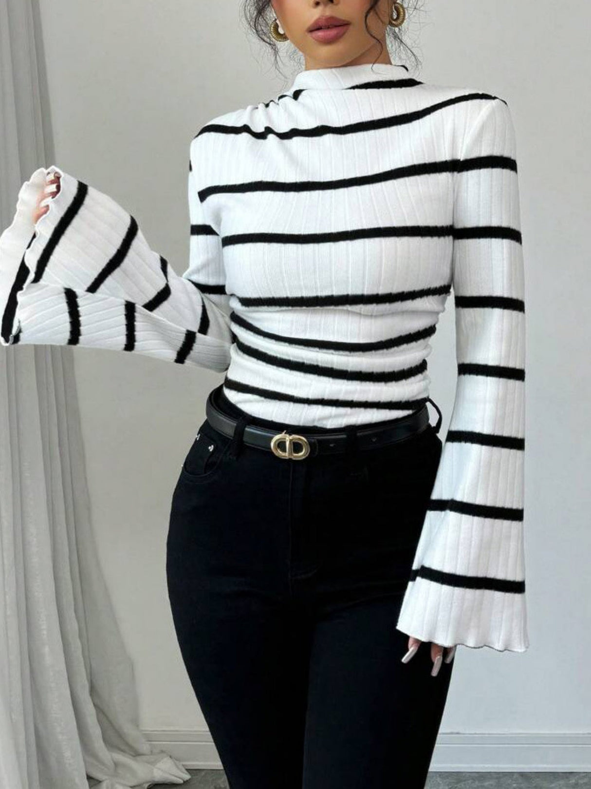 Short-sleeved, Stand-up Collar, Bell Sleeves, Irregular Black And White Striped Ribbed Knit T-shirt/sweater