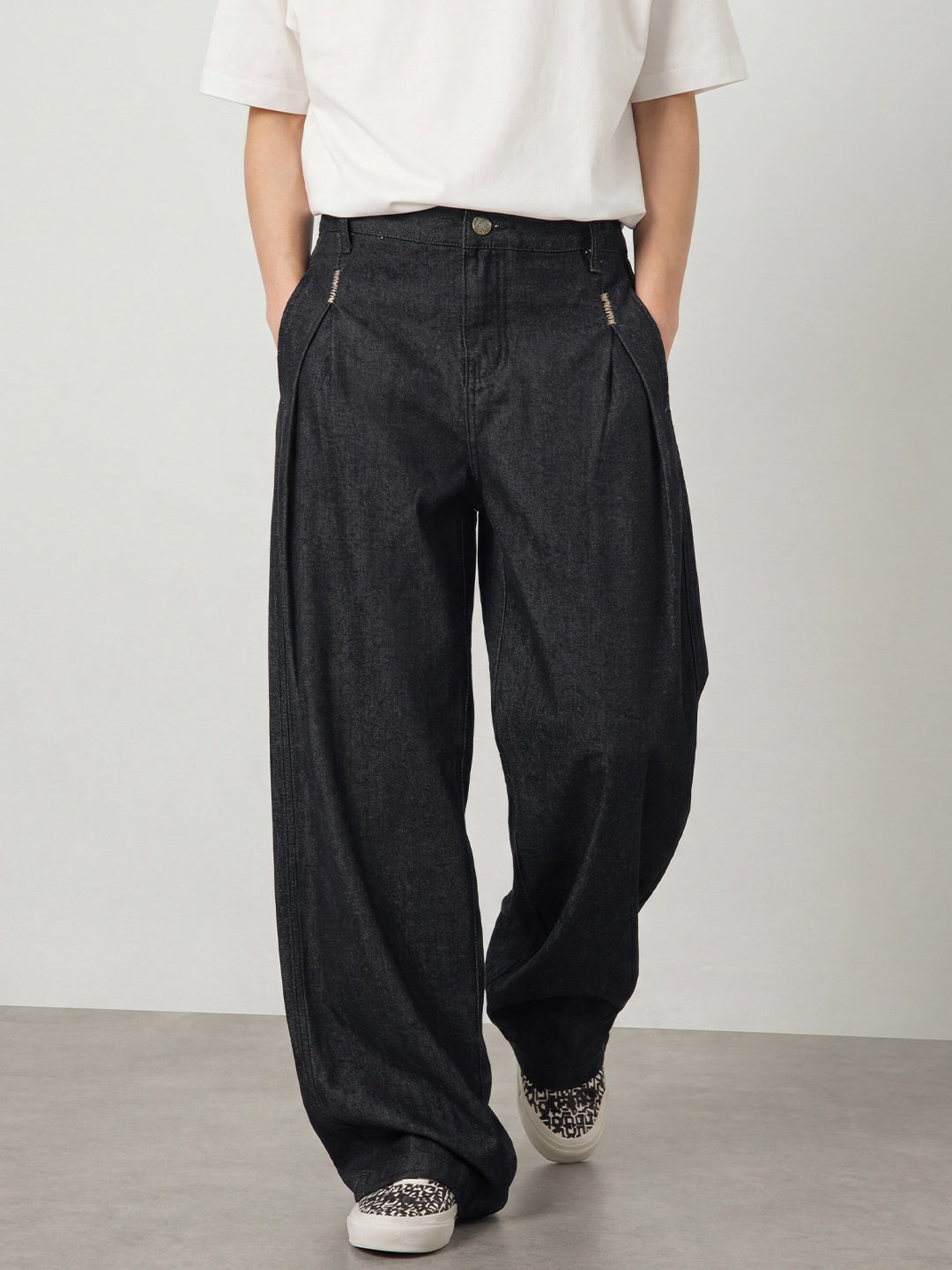 Retro Black Embroidery Straight-fit Loose-fit Jeans