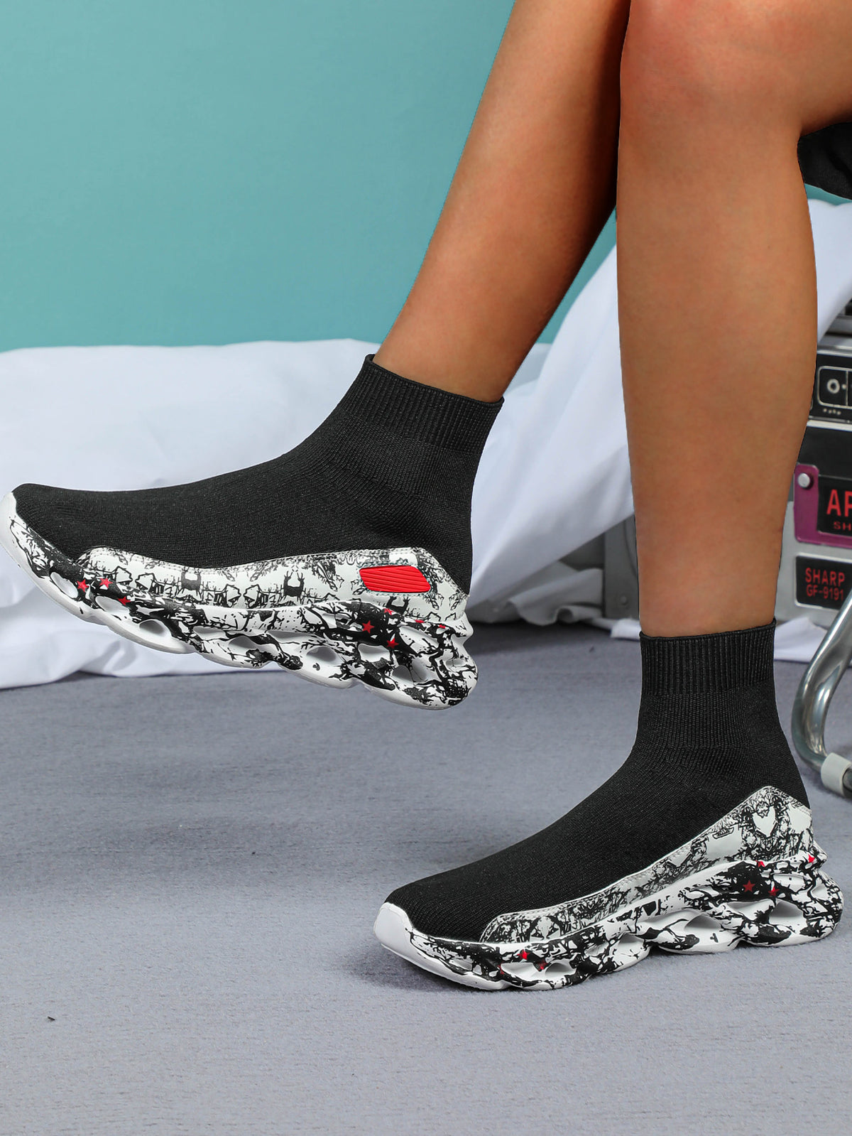 Women's Casual Sneakers With Floral Soles